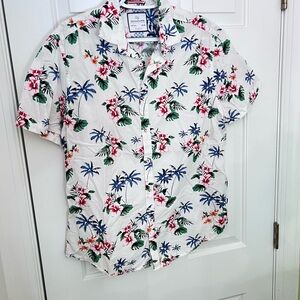 Men’s 🌺 Hawaiian White & Green & Blue Floral pattern Casual Button Down Shirt